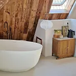 Loft With Parkside View Daire *