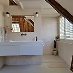 Loft With Parkside View *