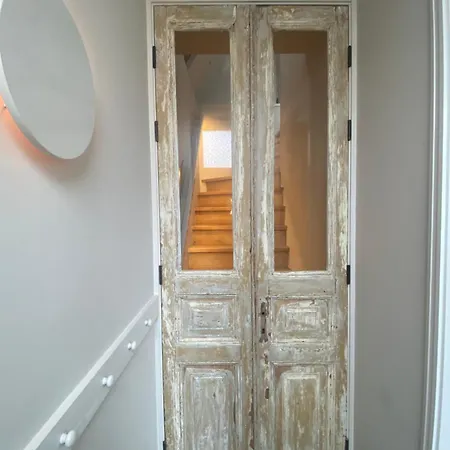 Loft With Parkside View شقة