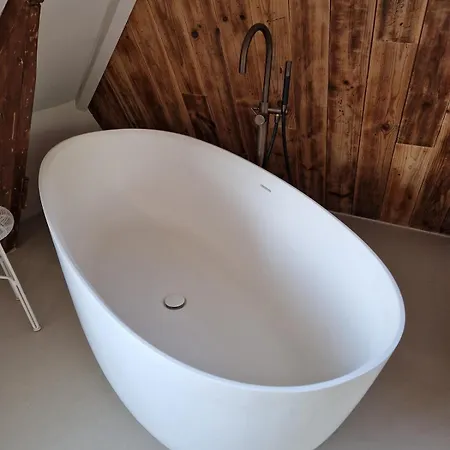 Loft With Parkside View *