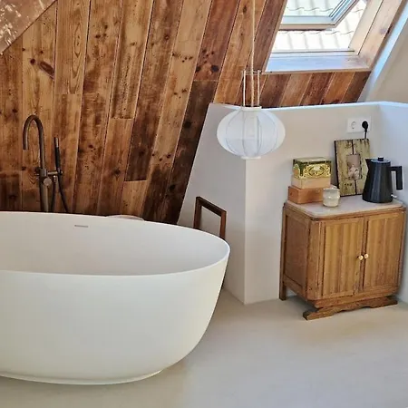 Loft With Parkside View Lägenhet *